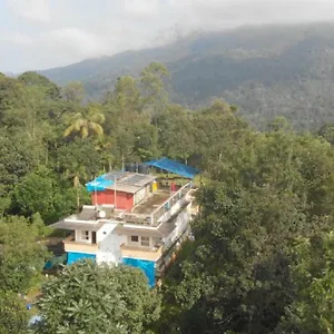 The Lost Hostel, Munnar